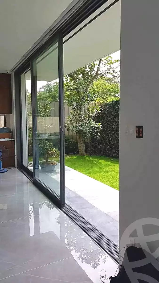 https://aqarmap.com.eg/ar/listing/7316817-for-sale-cairo-new-cairo-compounds-kmbwnd-kryk-twn-il-cazar