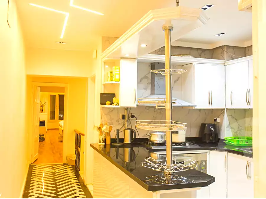 https://aqarmap.com.eg/ar/listing/7079732-for-rent-cairo-downtown-el-qasr-el-ayni