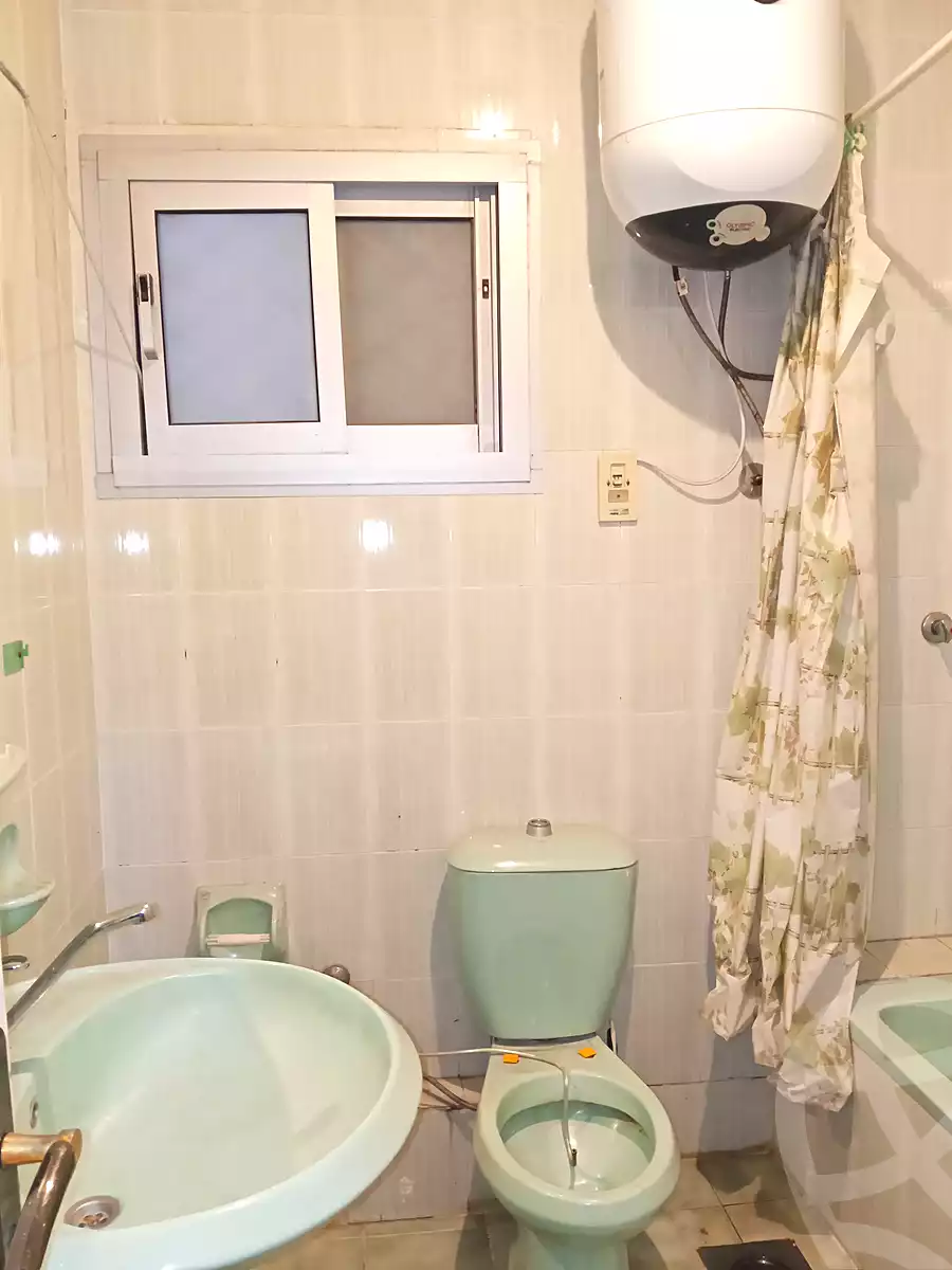 https://aqarmap.com.eg/ar/listing/7317001-for-sale-alexandria-el-mandara-alex-el-mandara-bahri-sidi-kamal-st
