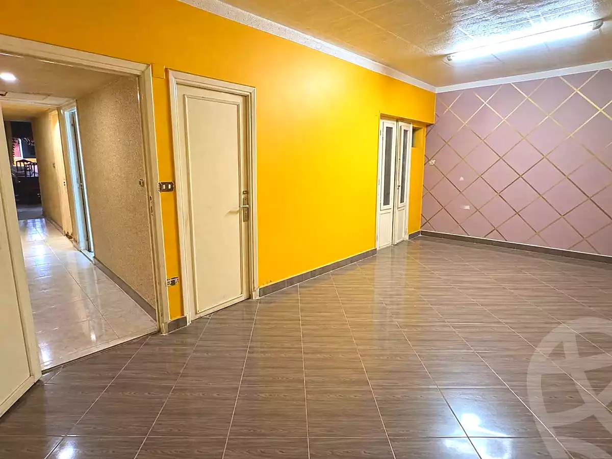https://aqarmap.com.eg/ar/listing/7317403-for-sale-cairo-helwan-mostafa-fahmy-st