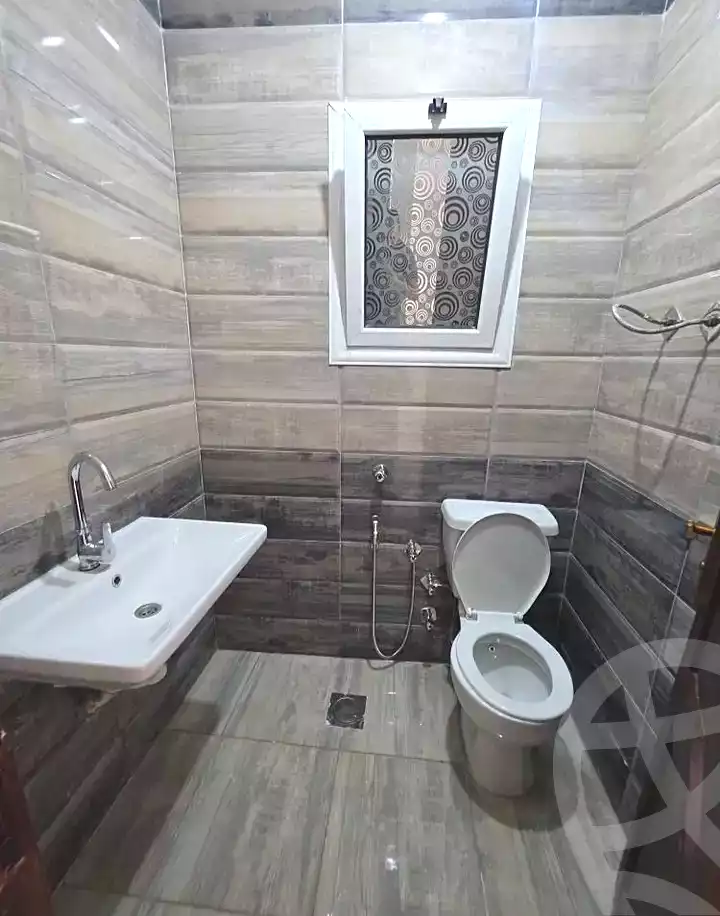 https://aqarmap.com.eg/ar/listing/7317526-for-rent-alexandria-el-montazah