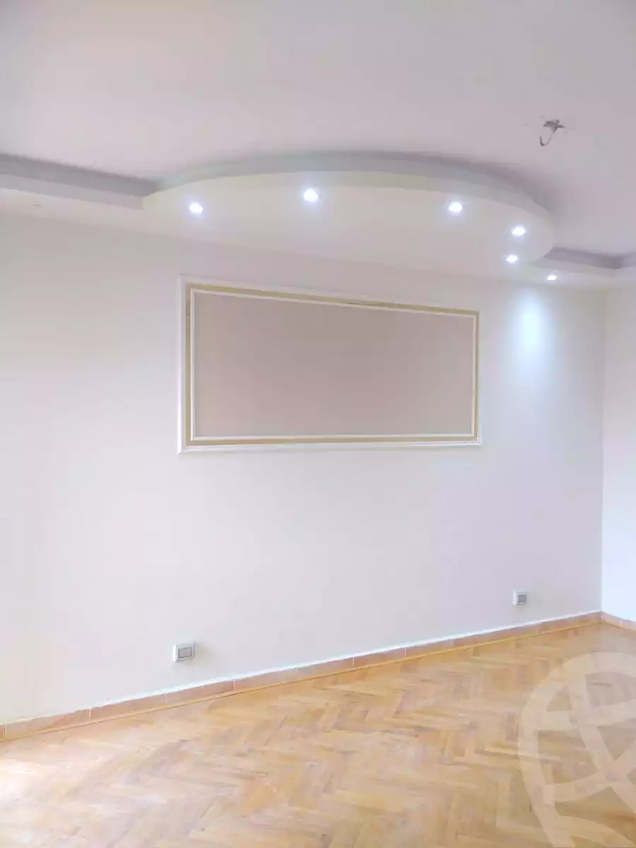 https://aqarmap.com.eg/ar/listing/7317812-for-rent-cairo-new-cairo-lrhb-city-phase-2-amr-ibn-el-aas-st