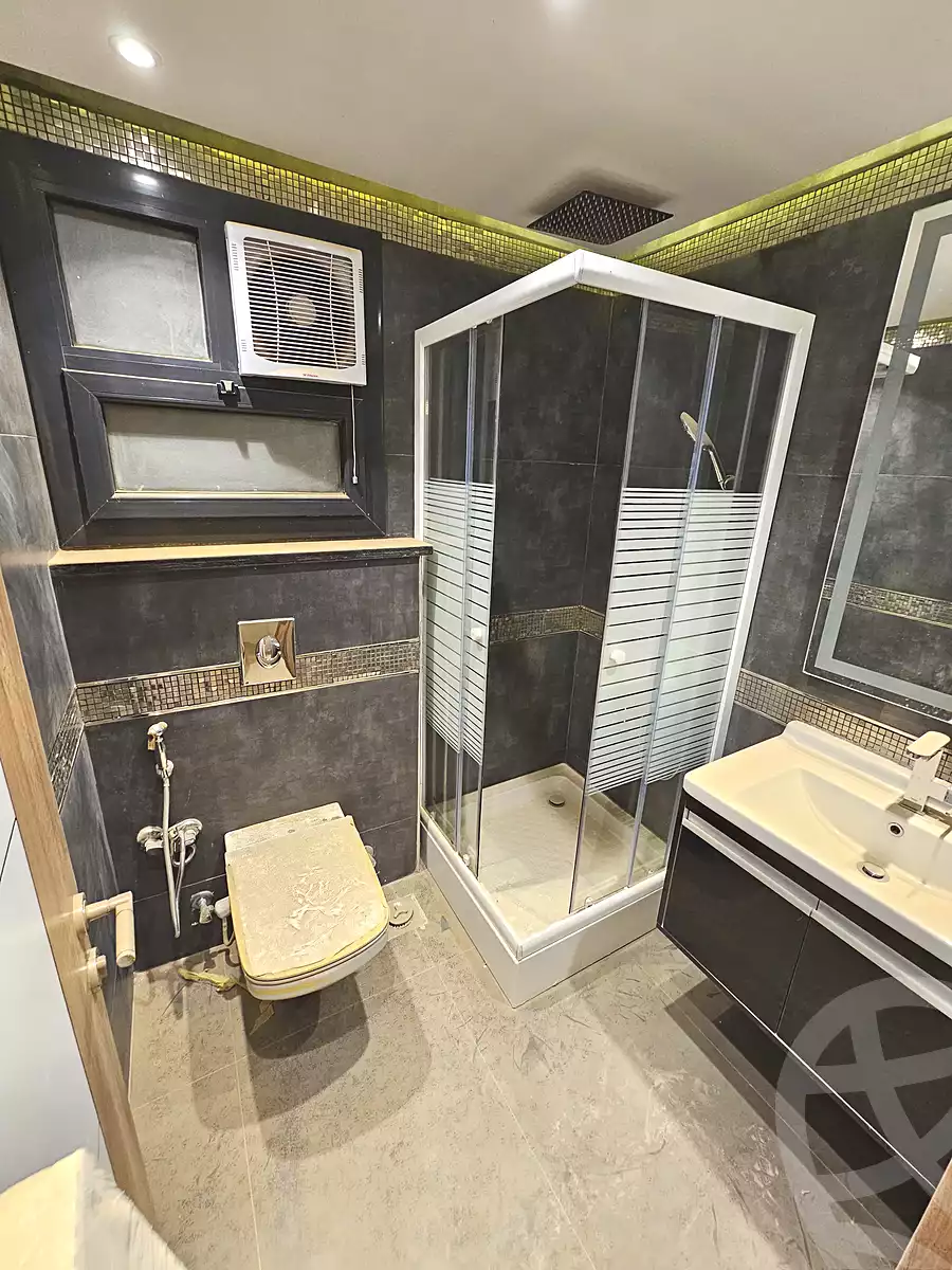 https://aqarmap.com.eg/ar/listing/7317943-for-rent-cairo-new-cairo-compounds-azad
