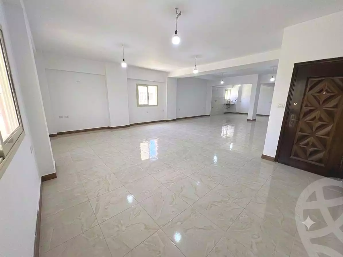 https://aqarmap.com.eg/ar/listing/7317963-for-rent-cairo-new-cairo-el-narges-el-narges-8-omar-makram-street