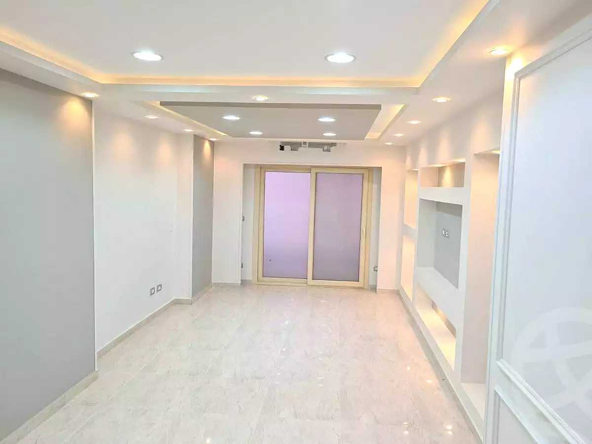 https://aqarmap.com.eg/en/listing/7318114-for-rent-alexandria-el-montazah-compounds-in-el-montazah-royal-plaza-compound-al-halawany