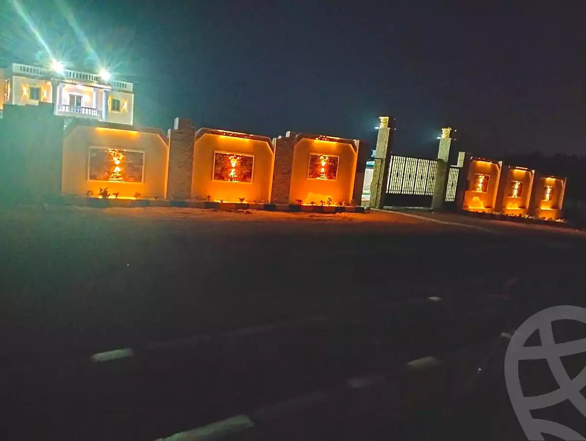 https://aqarmap.com.eg/ar/listing/7306816-for-sale-cairo-el-sheikh-zayed-city-lshykh-zyd-ljdyd-el-reef-el-oroby