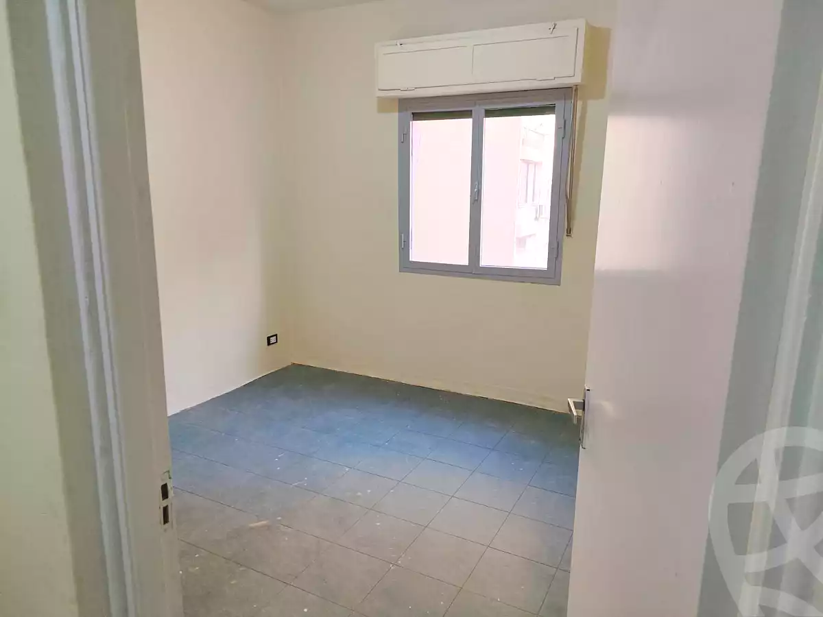 https://aqarmap.com.eg/ar/listing/7318260-for-rent-cairo-helwan-hadayek-helwan-nile-corniche-st