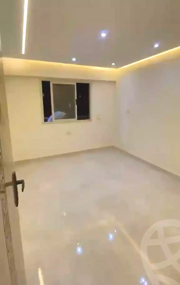 https://aqarmap.com.eg/ar/listing/7318352-for-rent-alexandria-el-asafra-shr-45