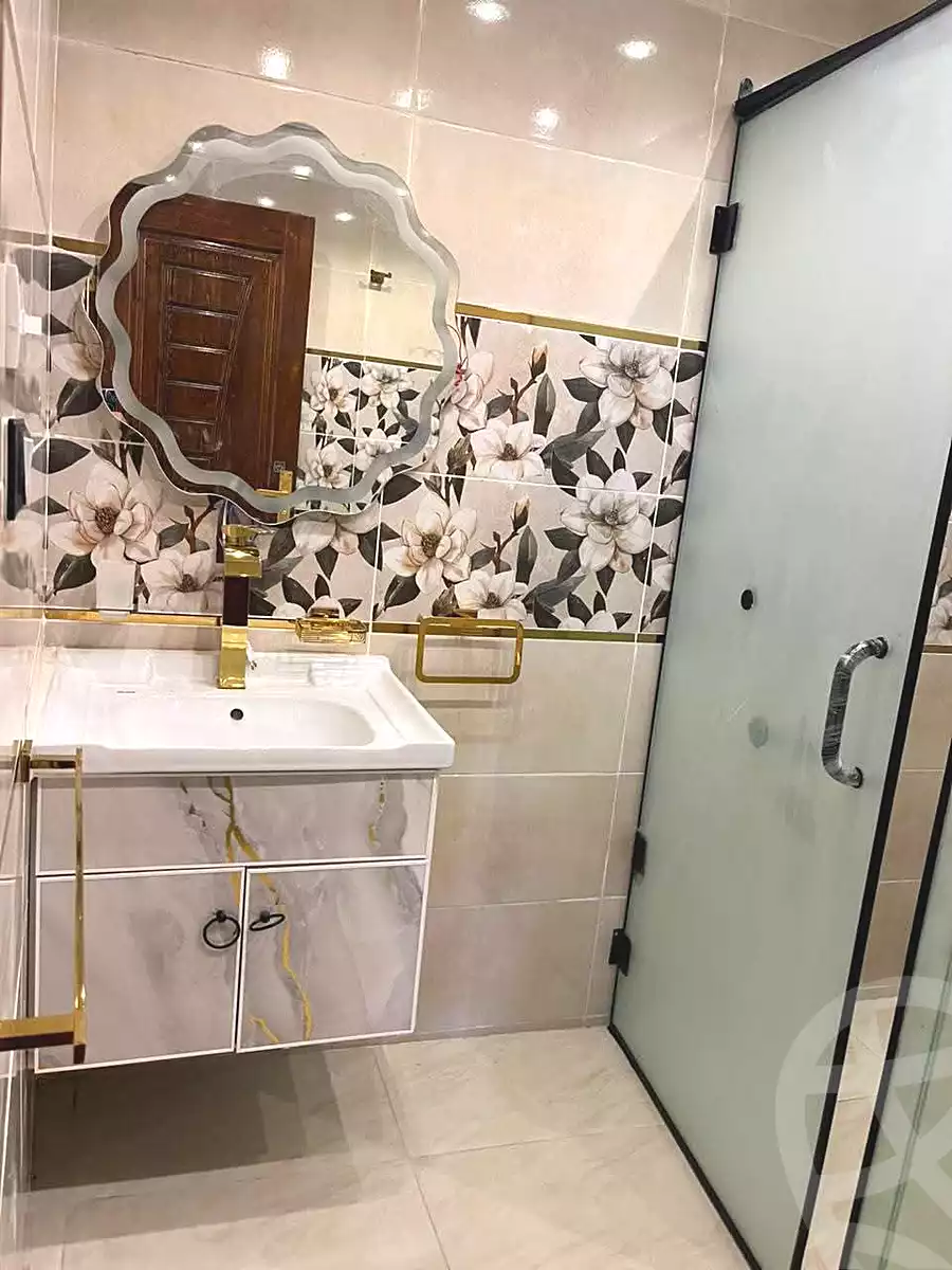 https://aqarmap.com.eg/en/listing/7318454-for-sale-cairo-ain-shams-ahmed-esmat-st