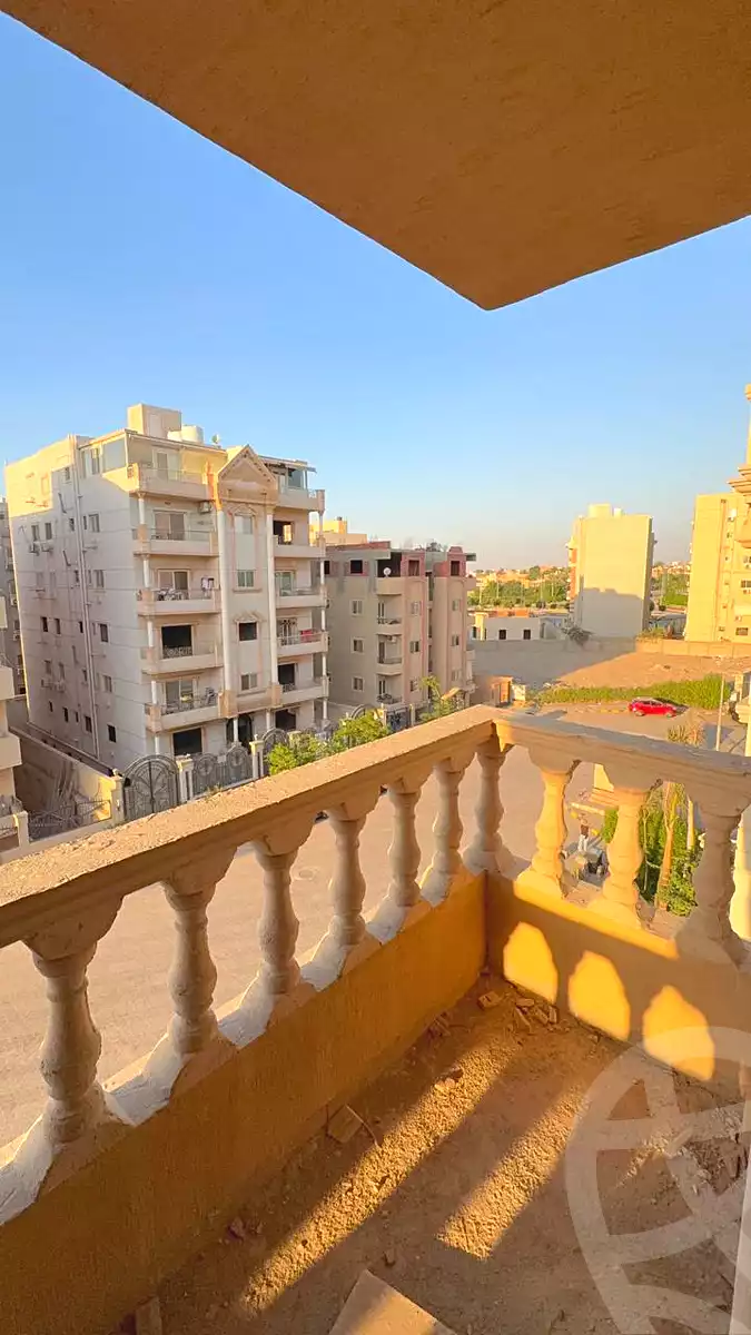 https://aqarmap.com.eg/ar/listing/7318510-for-sale-cairo-new-cairo-compounds-el-mostashareen-compound