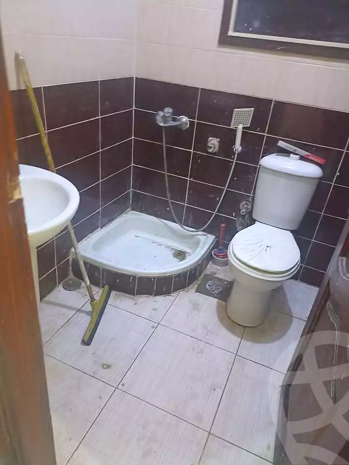https://aqarmap.com.eg/ar/listing/7318580-for-sale-alexandria-al-agamy-lbytsh-el-hanafeya-st