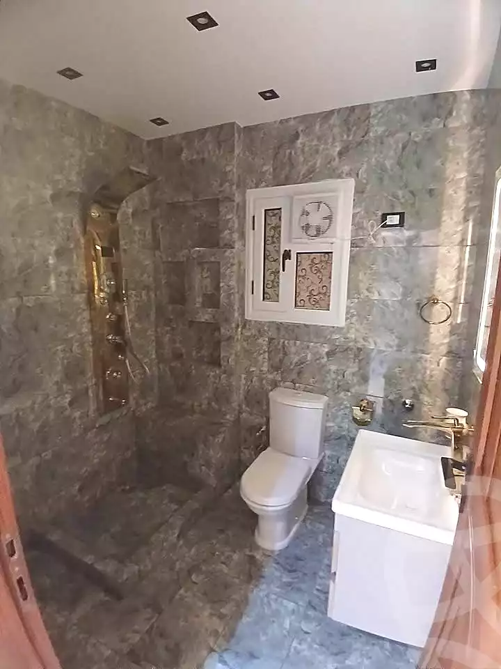 https://aqarmap.com.eg/ar/listing/7318710-for-sale-alexandria-al-agamy-lbytsh-bianchiii-el-arbaeen-st