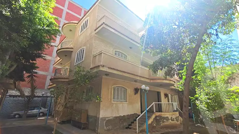 https://aqarmap.com.eg/ar/listing/7318889-for-sale-alexandria-alexandria-marsa-matrouh-rd