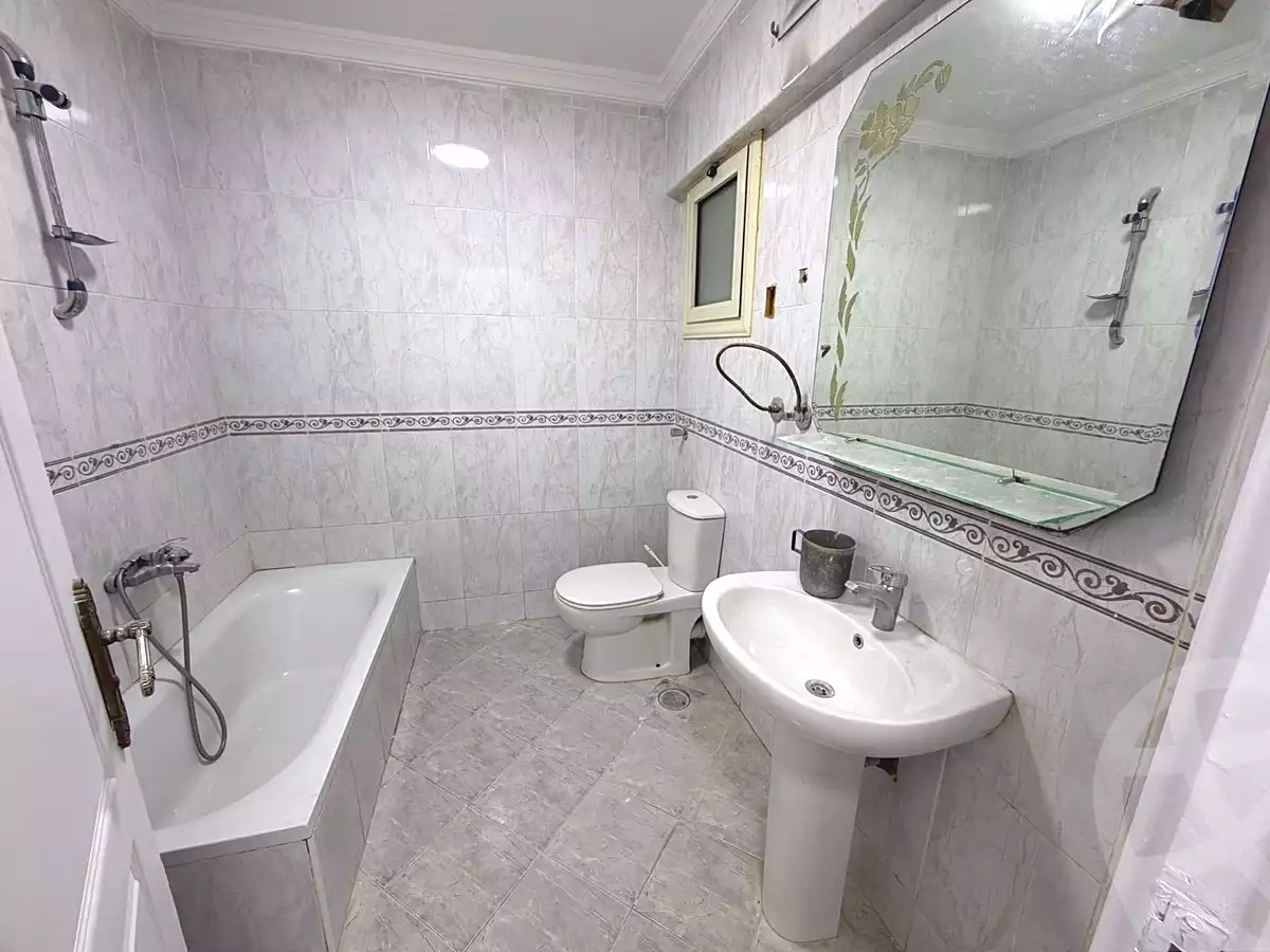 https://aqarmap.com.eg/en/listing/7319460-for-sale-alexandria-el-montazah