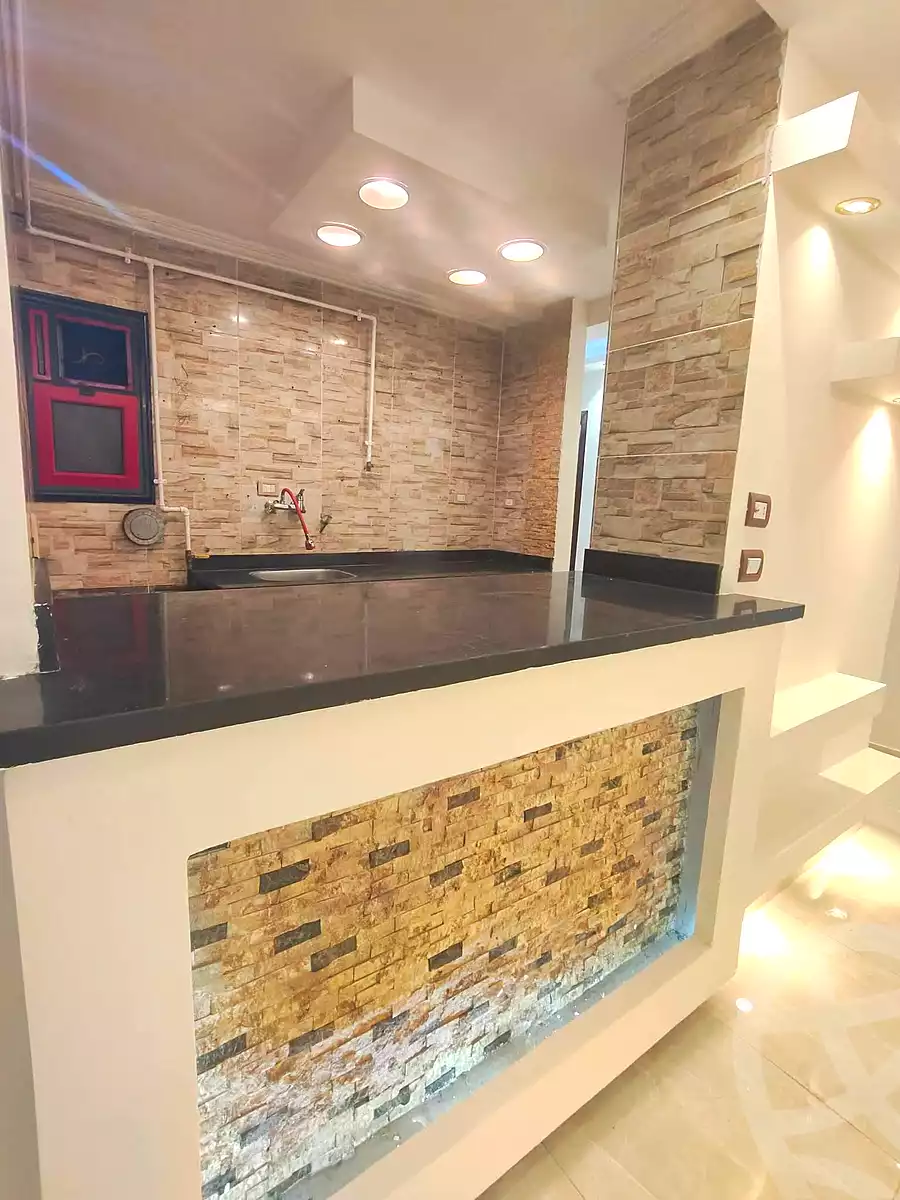 https://aqarmap.com.eg/ar/listing/7319606-for-sale-alexandria-sydy-bshr-sydy-bshr-bhry-shr-khld-bn-lwlyd