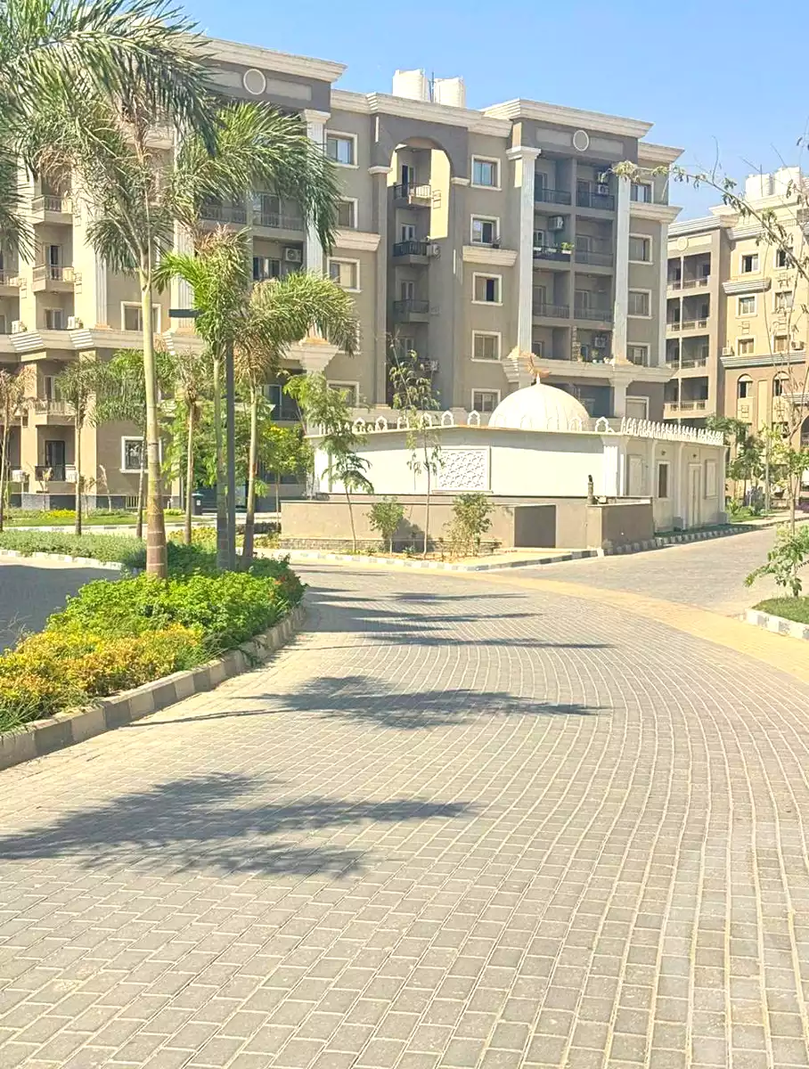 https://aqarmap.com.eg/ar/listing/7320268-for-sale-cairo-new-cairo-6th-settlement-compounds-home-residence-home-town