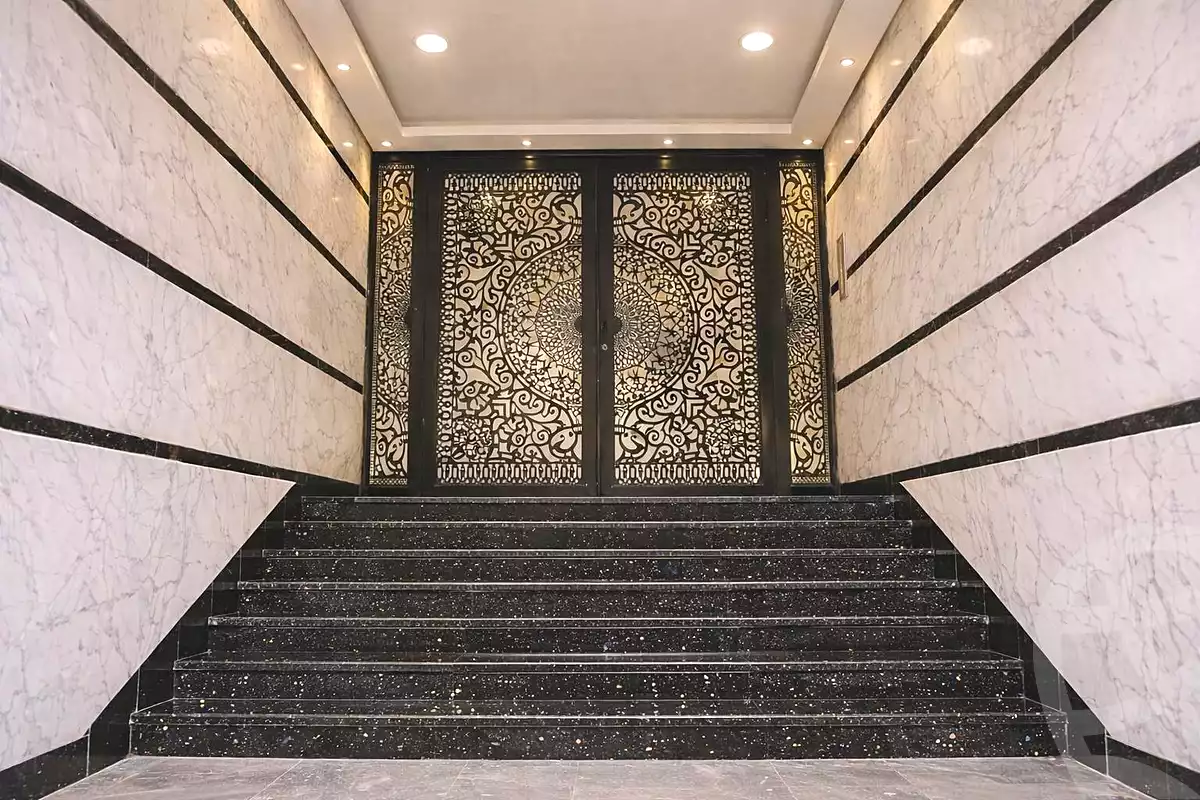 https://aqarmap.com.eg/ar/listing/7320268-for-sale-cairo-new-cairo-6th-settlement-compounds-home-residence-home-town