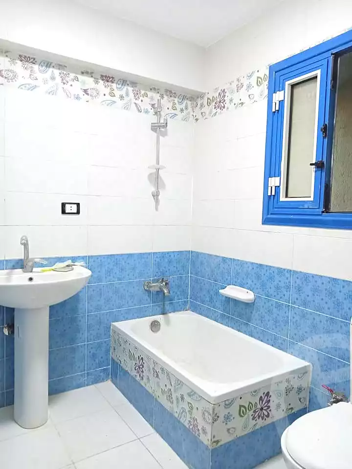 https://aqarmap.com.eg/ar/listing/7320749-for-sale-alexandria-sydy-bshr-sydy-bshr-bhry