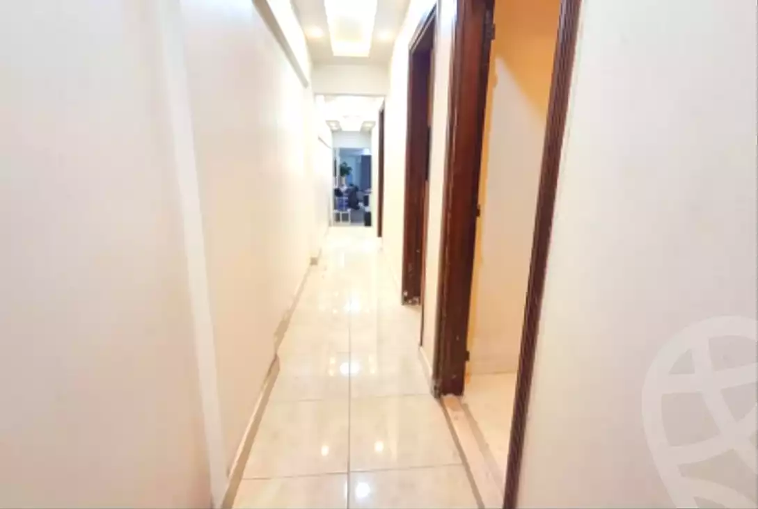 https://aqarmap.com.eg/ar/listing/7320864-for-sale-alexandria-moharram-bey