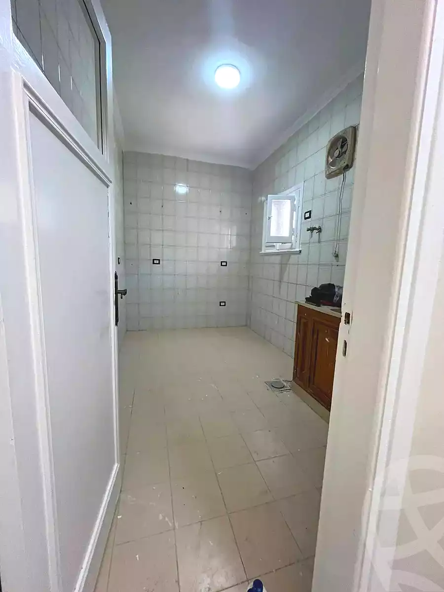 https://aqarmap.com.eg/ar/listing/7320865-for-sale-alexandria-al-agamy-el-hanouvel-el-zahraa-city-st