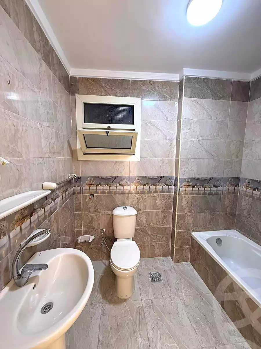 https://aqarmap.com.eg/en/listing/7321090-for-sale-alexandria-el-asafra-l-sfr-bhry