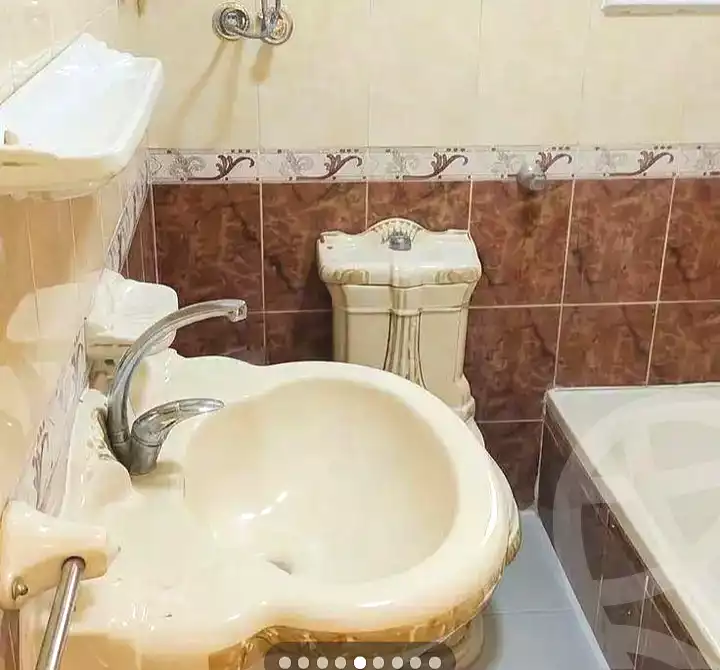 https://aqarmap.com.eg/ar/listing/7321245-for-sale-alexandria-sydy-bshr-sydy-bshr-bhry