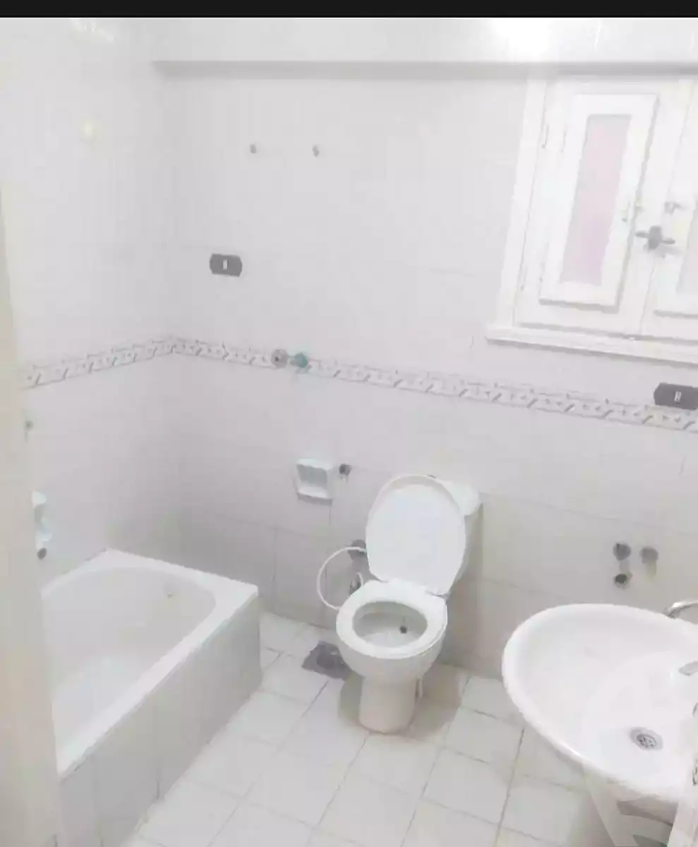 https://aqarmap.com.eg/en/listing/7321291-for-rent-alexandria-miami-samy-raouf-st