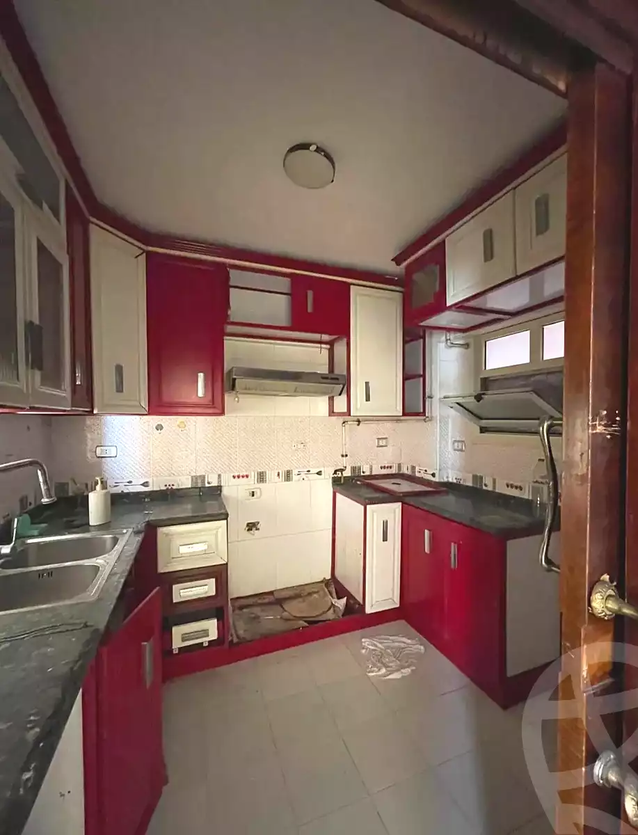 https://aqarmap.com.eg/ar/listing/7321365-for-sale-alexandria-moharram-bey