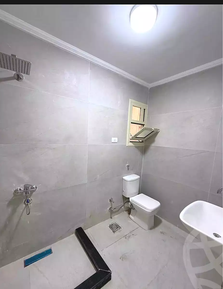 https://aqarmap.com.eg/ar/listing/7321381-for-sale-alexandria-miami-mahmoud-el-isawy-st