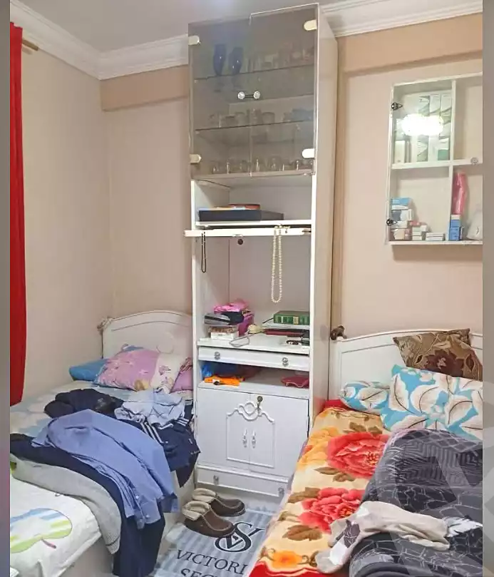 https://aqarmap.com.eg/ar/listing/7321741-for-sale-alexandria-sydy-bshr-shr-mlk-hfny