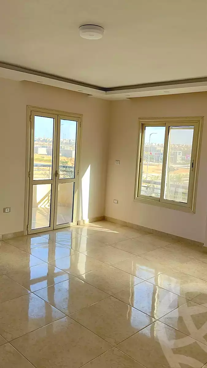 https://aqarmap.com.eg/ar/listing/7321748-for-rent-cairo-6th-of-october-compounds-jrdyny-lshms