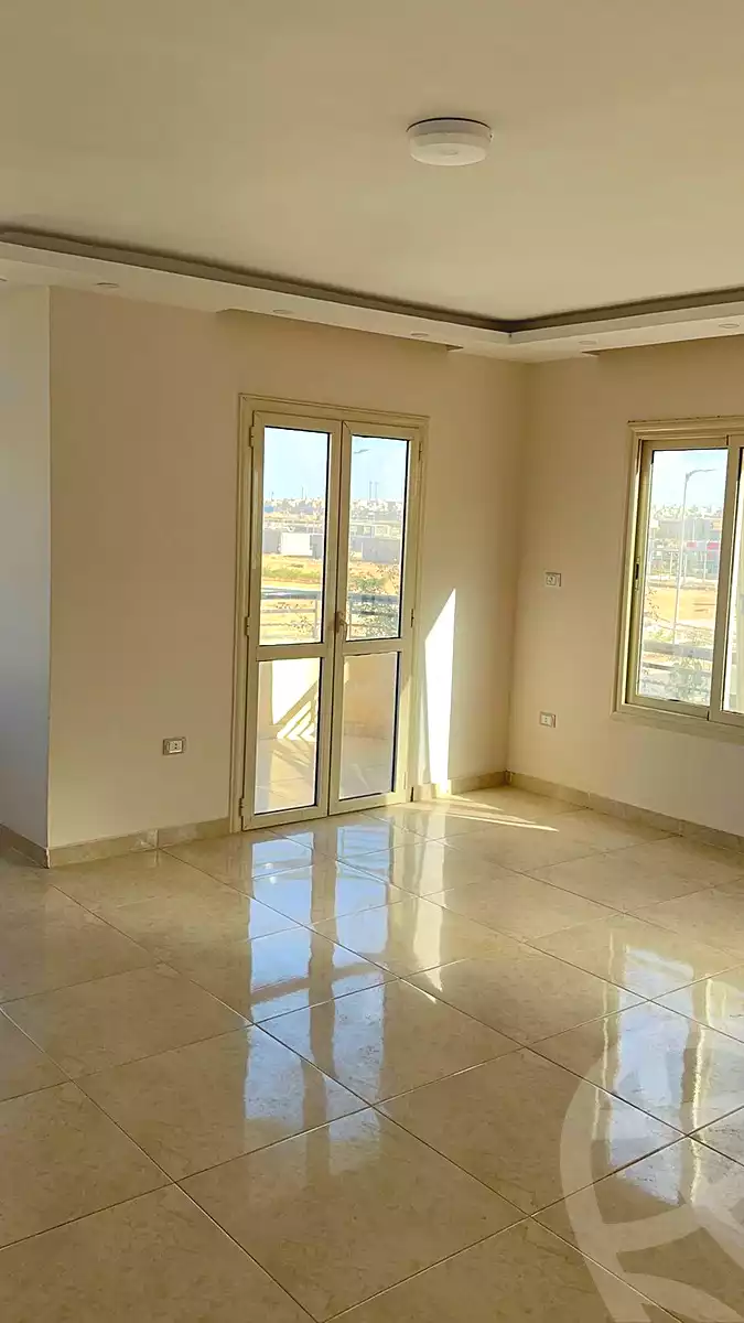 https://aqarmap.com.eg/ar/listing/7321748-for-rent-cairo-6th-of-october-compounds-jrdyny-lshms