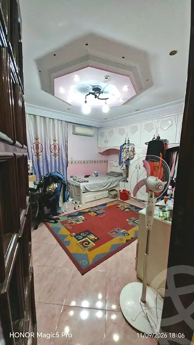 https://aqarmap.com.eg/ar/listing/7321802-for-sale-cairo-helwan-helwan-el-sharkeya-mostafa-safwat-st