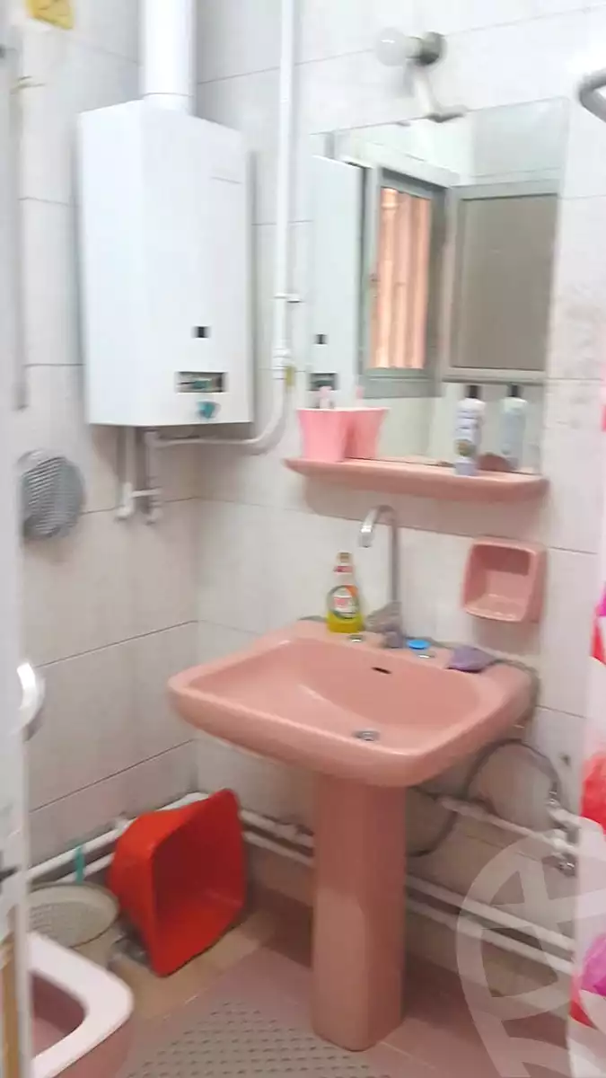 https://aqarmap.com.eg/ar/listing/7321813-for-rent-cairo-downtown-el-qasr-el-ayni