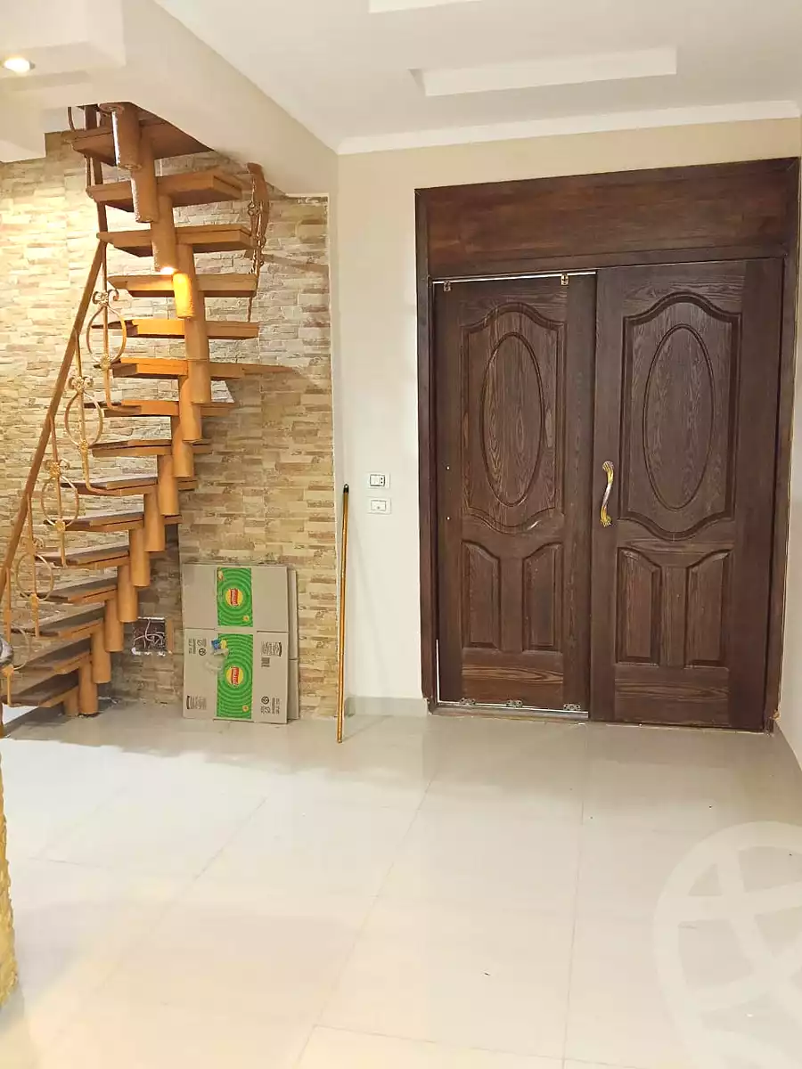 https://aqarmap.com.eg/ar/listing/7321896-for-rent-cairo-6th-of-october-compounds-family-land