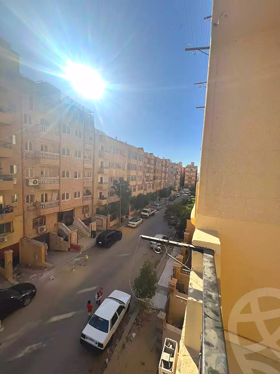 https://aqarmap.com.eg/ar/listing/7322038-for-sale-cairo-6th-of-october-el-ahyaa-neighborhood-3rd-al-hay-al-thalith-st