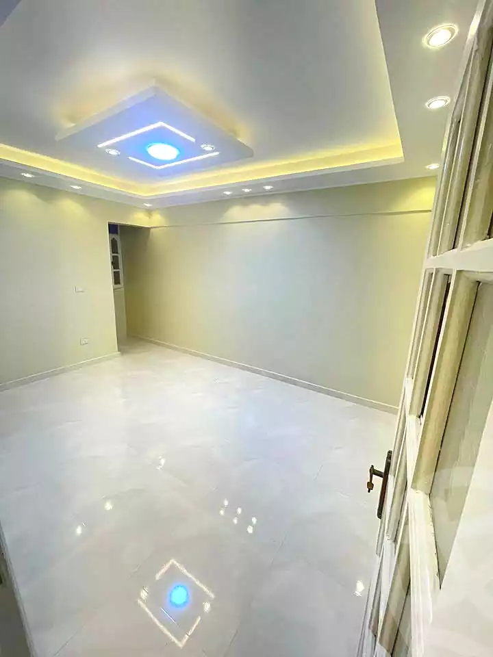 https://aqarmap.com.eg/ar/listing/7322230-for-sale-alexandria-sydy-bshr-sydy-bshr-bhry-gamal-abd-el-nasir-st