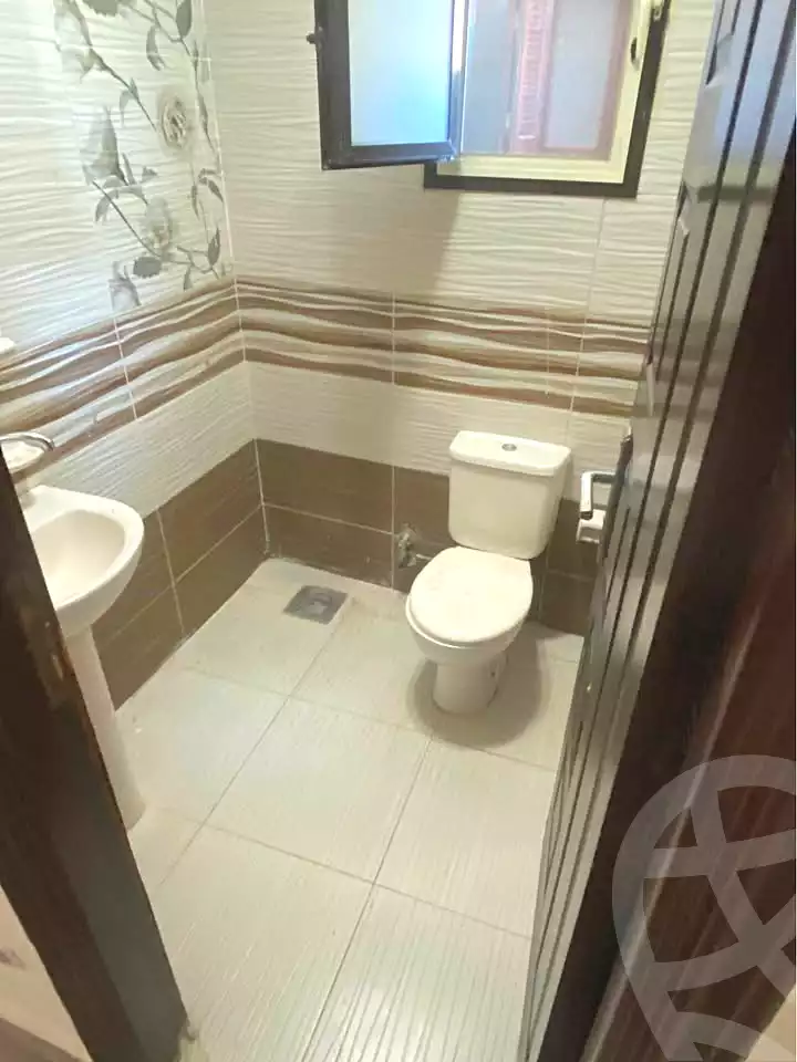 https://aqarmap.com.eg/en/listing/7322399-for-sale-alexandria-ganaklis-shr-bw-qyr-tryq-lhry