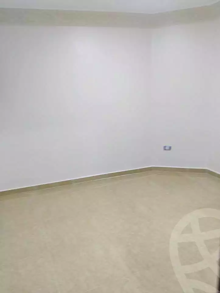 https://aqarmap.com.eg/en/listing/7322437-for-sale-alexandria-al-agamy-el-hanouvel