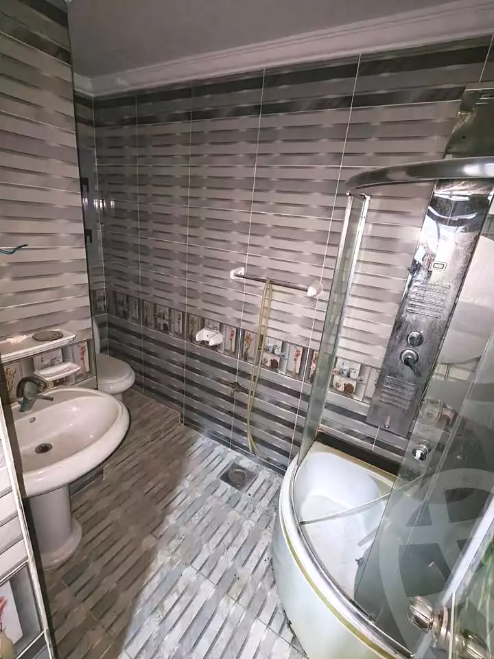https://aqarmap.com.eg/ar/listing/7322456-for-sale-alexandria-al-agamy-el-hanouvel