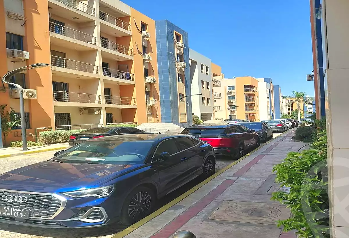 https://aqarmap.com.eg/ar/listing/7322465-for-sale-cairo-new-cairo-compounds-easy-life
