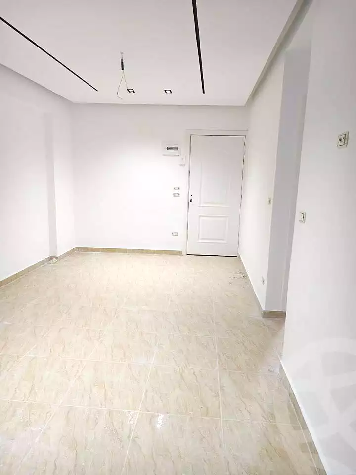 https://aqarmap.com.eg/en/listing/7322481-for-sale-alexandria-miami-street-56