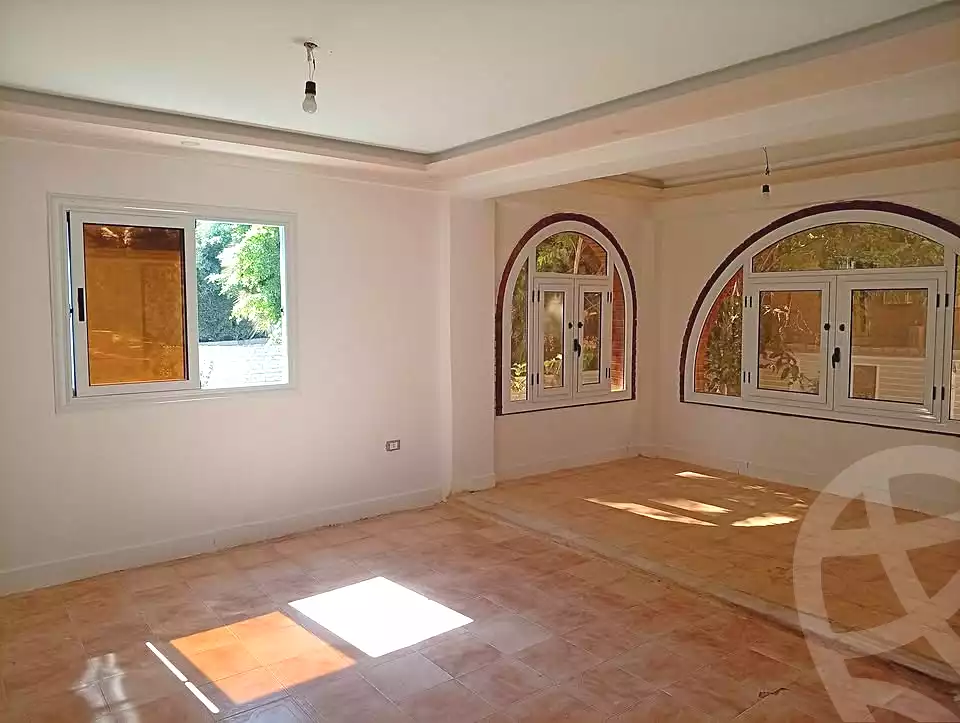 https://aqarmap.com.eg/ar/listing/7322486-for-rent-alexandria-al-agamy-bw-ywsf