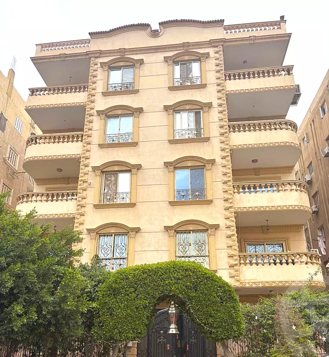 https://aqarmap.com.eg/ar/listing/7322480-for-sale-cairo-new-cairo-jml-bd-lnsr