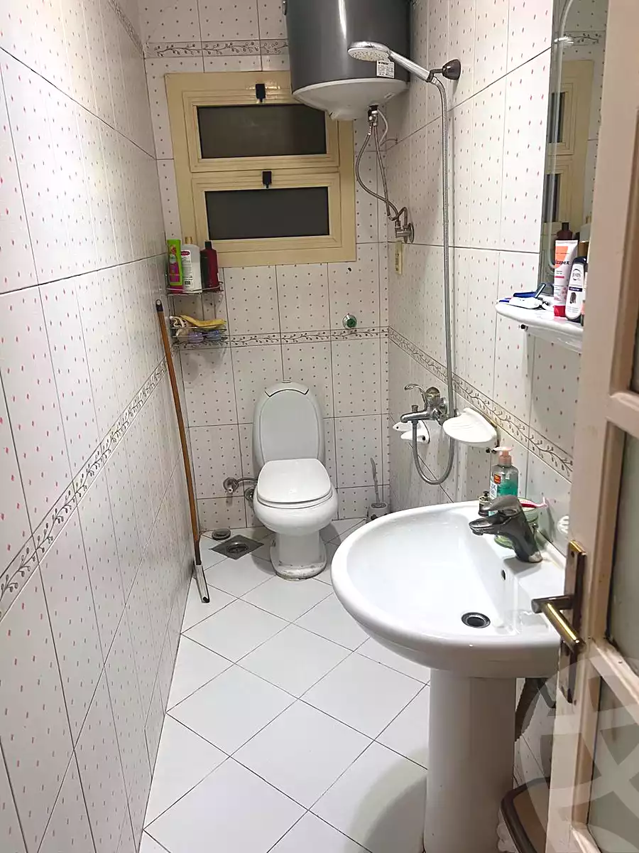 https://aqarmap.com.eg/ar/listing/7322499-for-sale-cairo-6th-of-october-el-ahyaa-neighborhood-1st-sixth-neighborhood