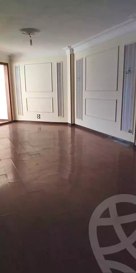 https://aqarmap.com.eg/ar/listing/7322513-for-rent-alexandria-lauran-shaarawy-st