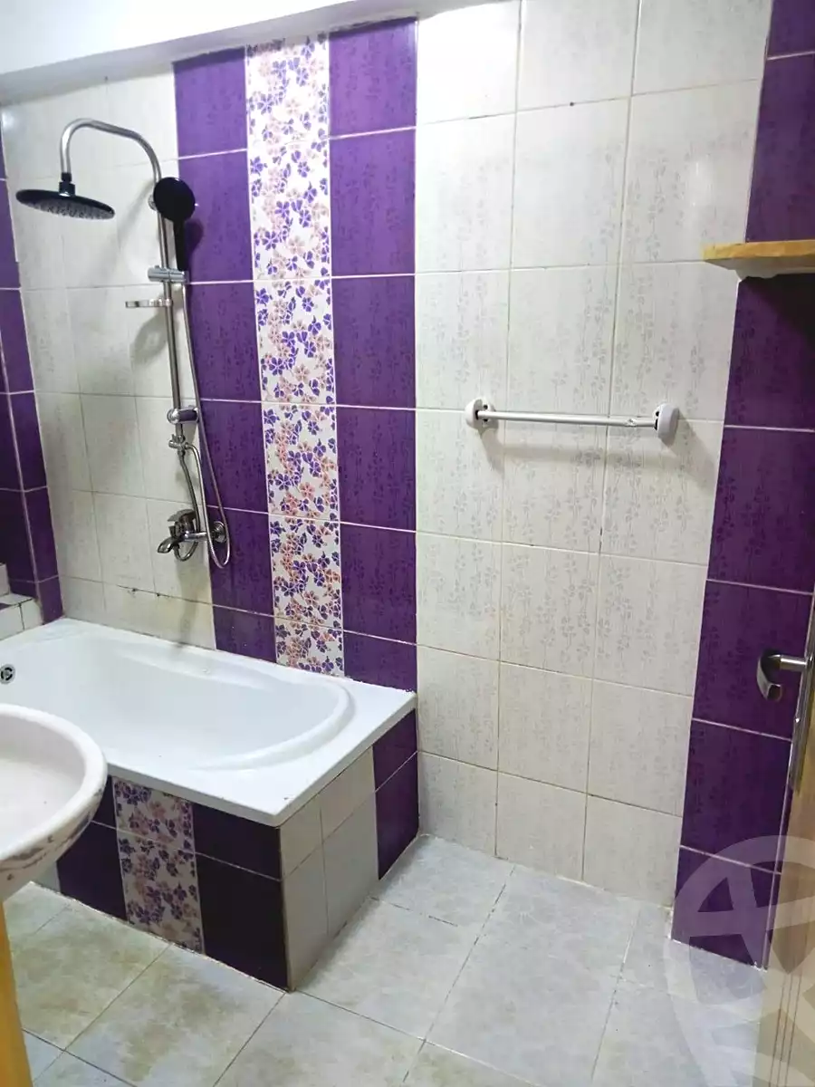 https://aqarmap.com.eg/ar/listing/7323407-for-sale-alexandria-al-agamy-lbytsh-abd-el-fattah-el-talkhawy
