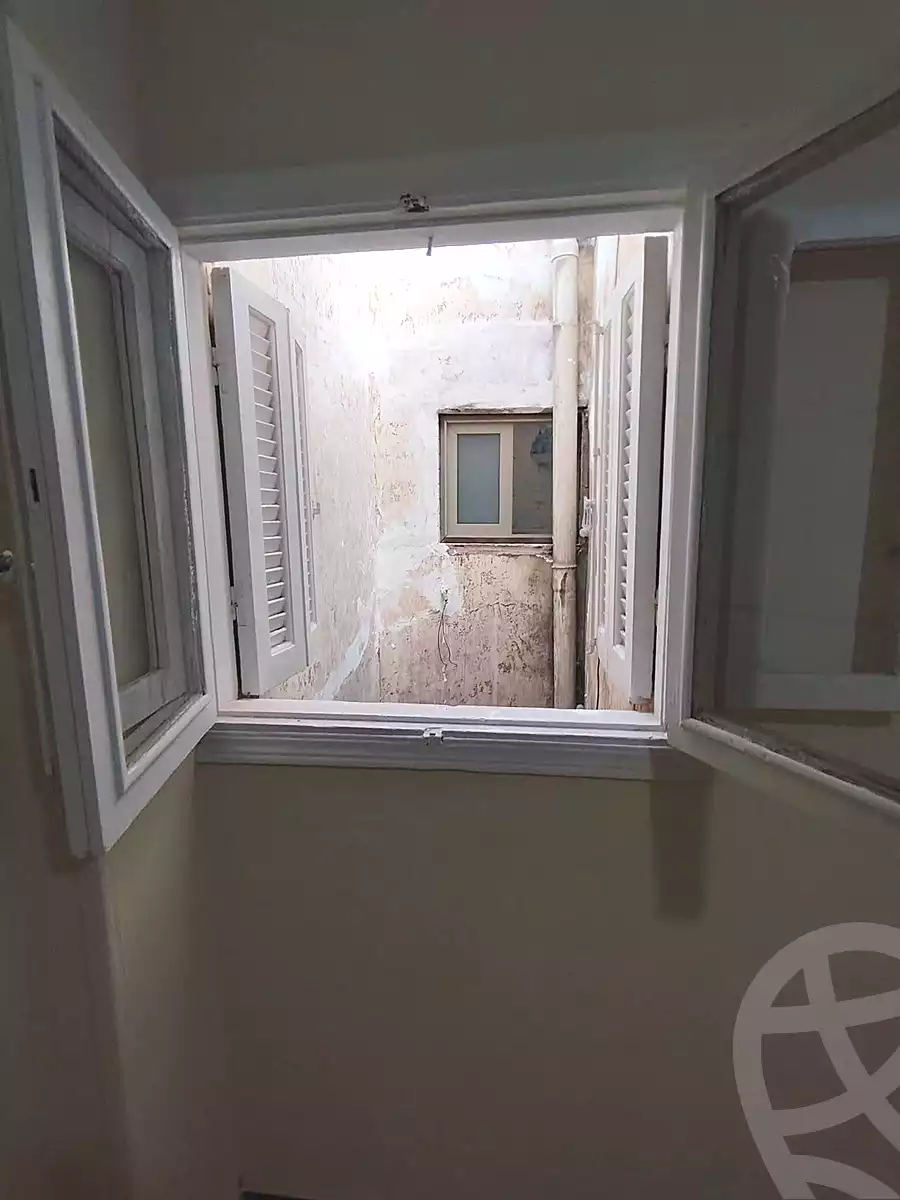 https://aqarmap.com.eg/en/listing/7323593-for-sale-alexandria-lsywf-el-falki