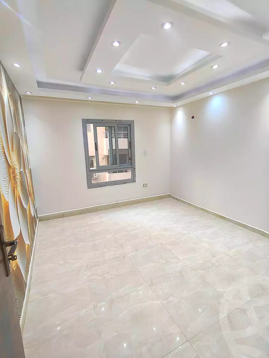 https://aqarmap.com.eg/en/listing/7323636-for-sale-alexandria-sydy-bshr-sydy-bshr-bhry-shr-khld-bn-lwlyd