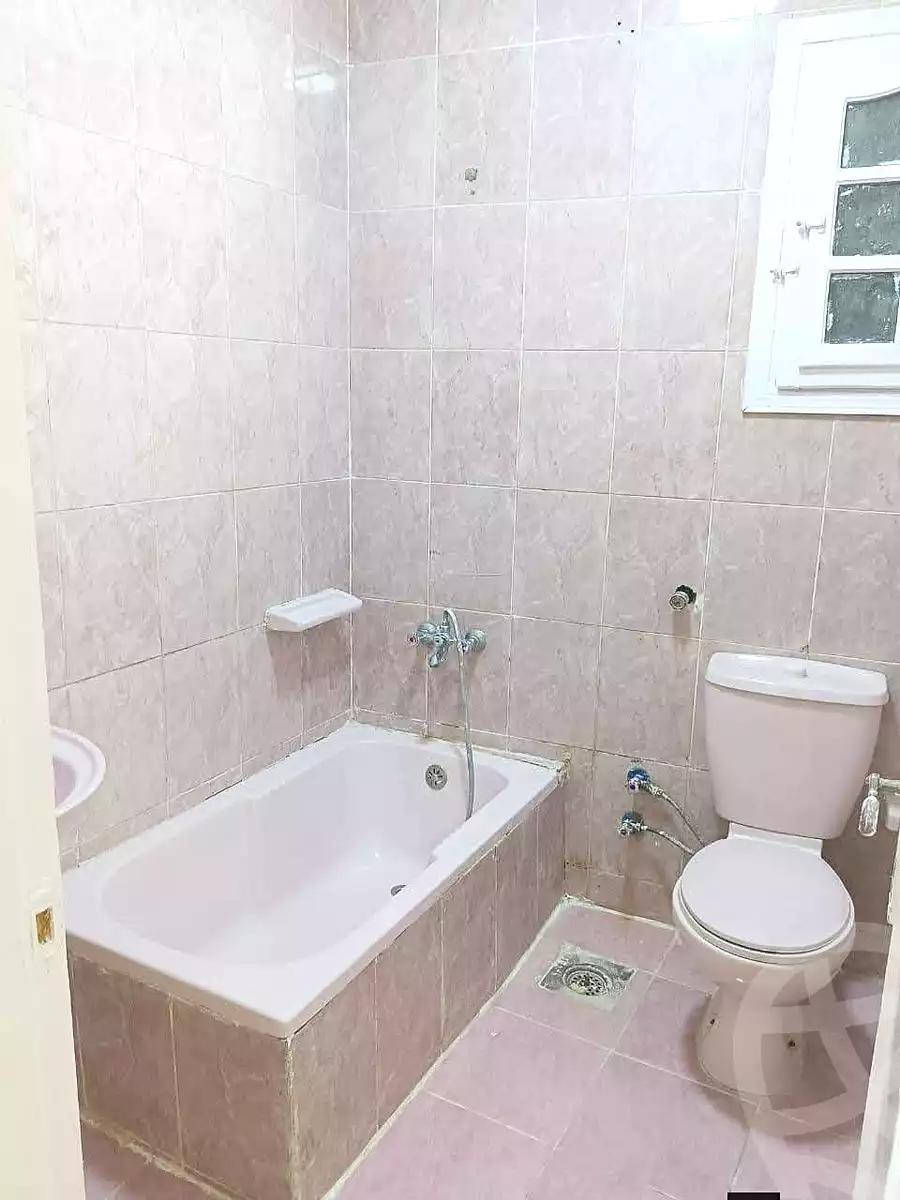 https://aqarmap.com.eg/en/listing/7323678-for-sale-alexandria-al-agamy-shataa-el-nakheel